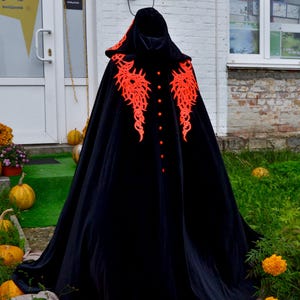 Black halloween cape Hooded cloak Witch cape Medieval cape Halloween costumes Cape with hood Halloween accessory