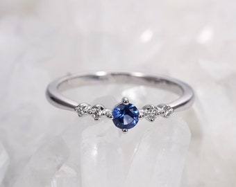 Blue sapphire engagement ring white gold vintage ring Dainty diamond wedding band Simple oval cut engagement ring Delicate prong set ring