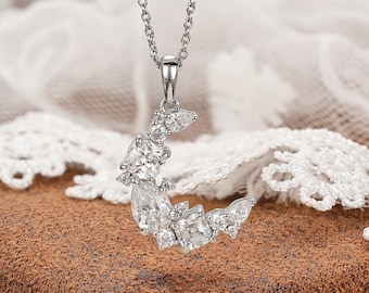 Colgante de luna creciente de BlessGem • Oro blanco • Inspirado en el firmamento • Regalo para ella