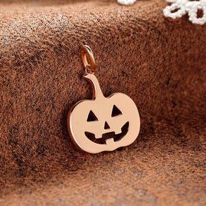 Collar de calabaza de Halloween de BlessGem • Oro rosa • Joyería navideña • Regalo para ella imagen 5