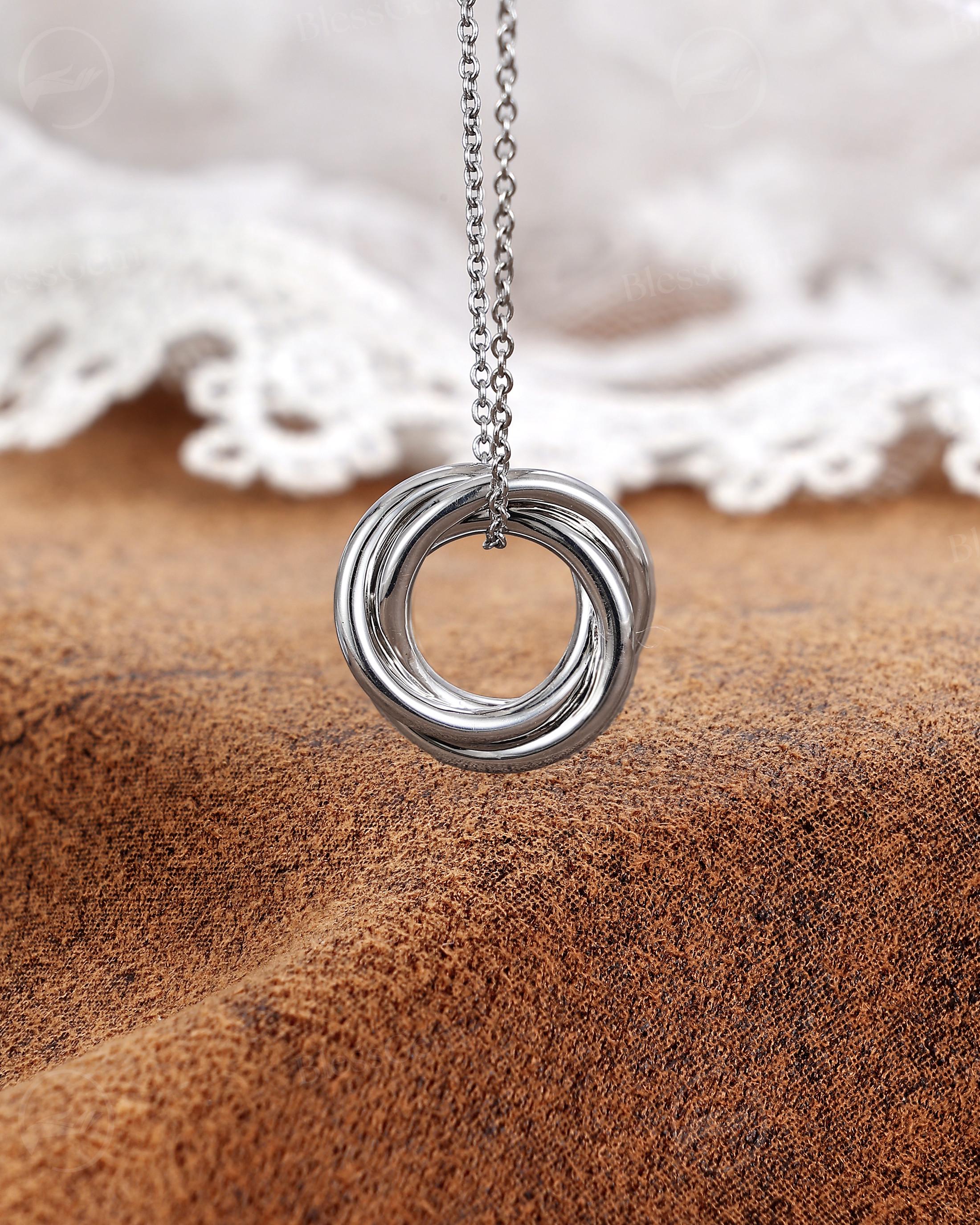 Five Interlocking Circle Necklace - Etsy