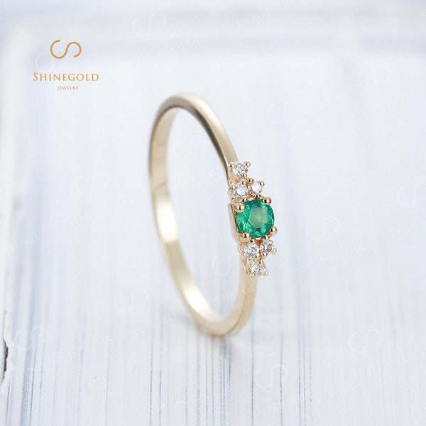 Vintage Emerald Engagement Ring Yellow Gold Ring Diamond Wedding Band Dainty Engagement Ring Simple Ring Antique Emerald Ring Bridal Ring