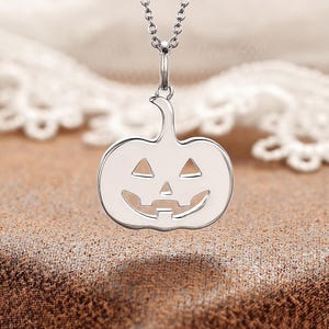 Collar de calabaza de Halloween de BlessGem • Oro rosa • Joyería navideña • Regalo para ella imagen 8