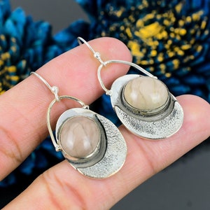 Paparazzi “Sonoran Sailing” Silver Earrings Paparazzi “Sonoran Sailing” Silver Earrings