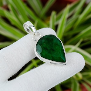 Faceted Zambian Emerald Pendant 925 Sterling Silver Pendant Gemstone Handmade Pendant Bridesmaid Gift Natural Emerald Pendant Silver Jewelry