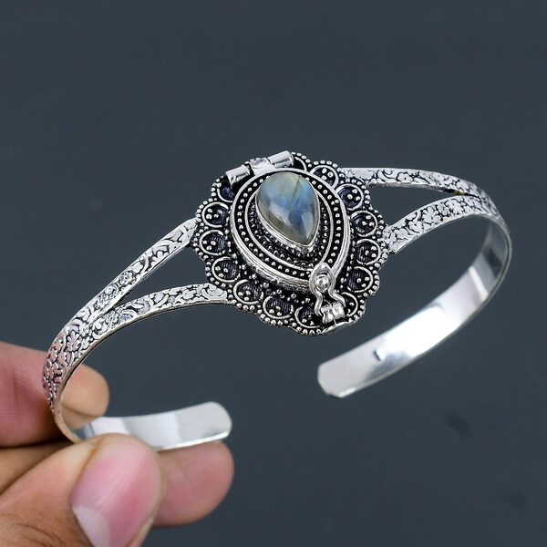 Handmade Labradorite Gemstone 925 Sterling Silver Cuff Bracelet – Oval Bezel Set, Adjustable