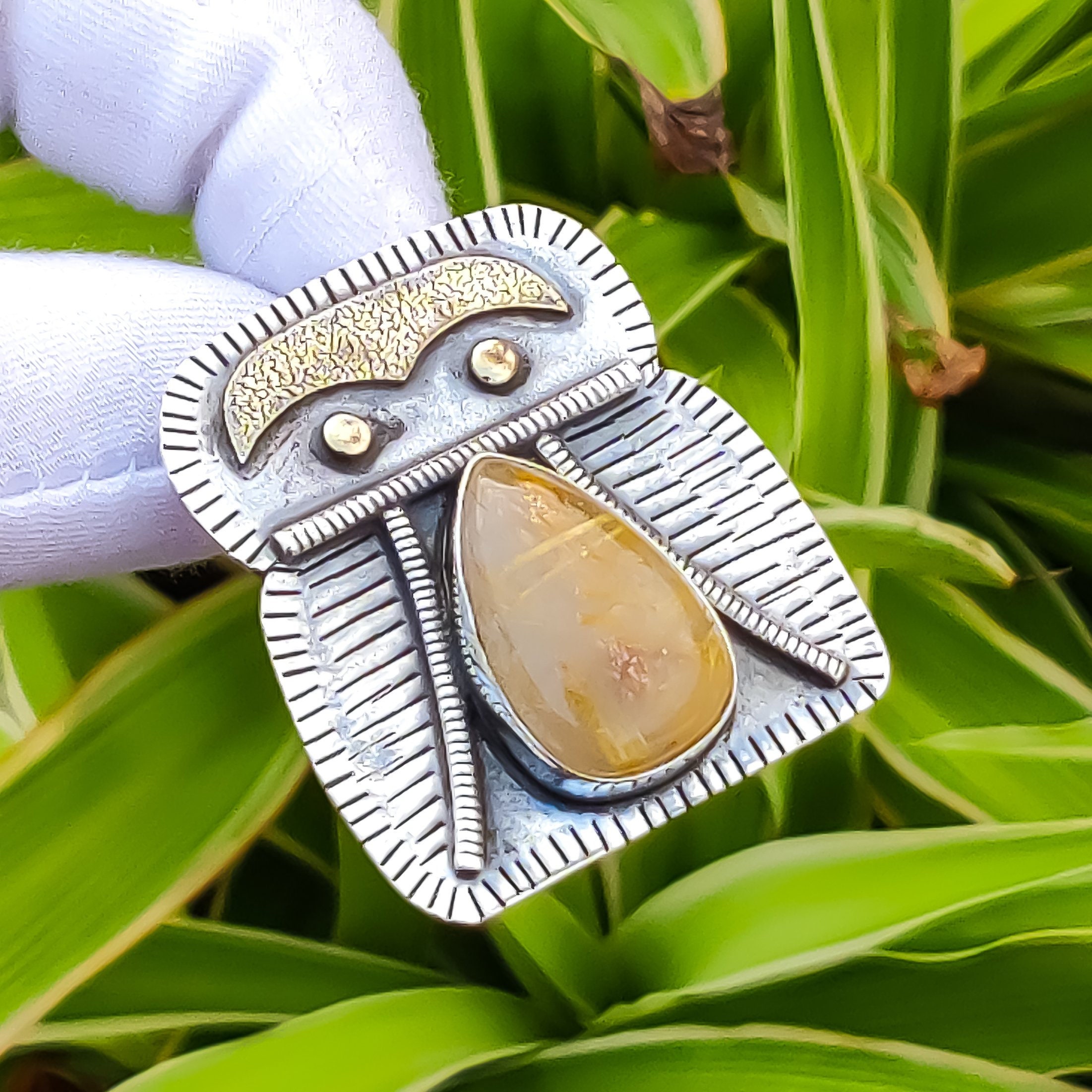 Ciondolo Fatto A Mano In Argento 925 Con Quarzo Rutilato Naturale Dorato - Pietra Ovale 10ct - Unico