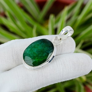 Faceted Zambian Emerald Pendant 925 Sterling Silver Pendant Real Gemstone Pendant Handmade Pendant Gift For Bridal Beautiful Emerald Jewelry