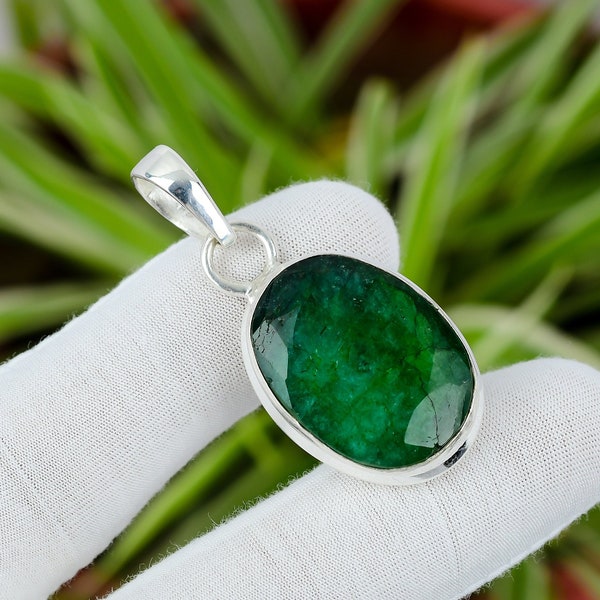 Faceted Zambian Emerald Pendant: Handmade 925 Sterling Silver Jewelry