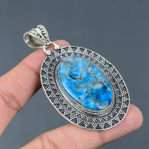 Handmade Neon Apatite 925 Sterling Silver Pendant - Vintage Style