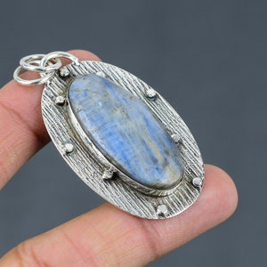 Ciondolo in argento sterling 925 con cianite: gioielli fatti a mano con pietre preziose