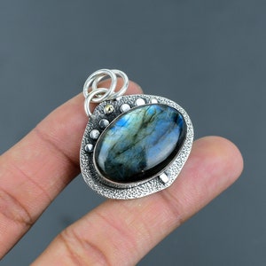 Oval Labradorit Anhänger: 925 Sterling Silber Schmuck