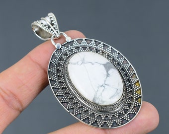 Handmade Howlite 925 Sterling Silver Pendant: Vintage Gemstone Jewelry