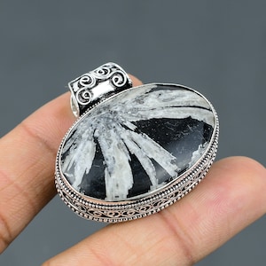 Chrysanthemum Stone Pendant: Handmade 925 Sterling Silver Vintage Jewelry