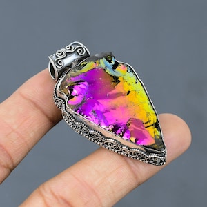 Ciondolo in argento sterling 925 con druzy di titanio - Pietra preziosa a forma di conchiglia con coltello vintage
