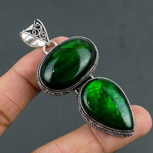 Green Fire Labradorite Pendant: Handmade 925 Sterling Silver Vintage Jewelry