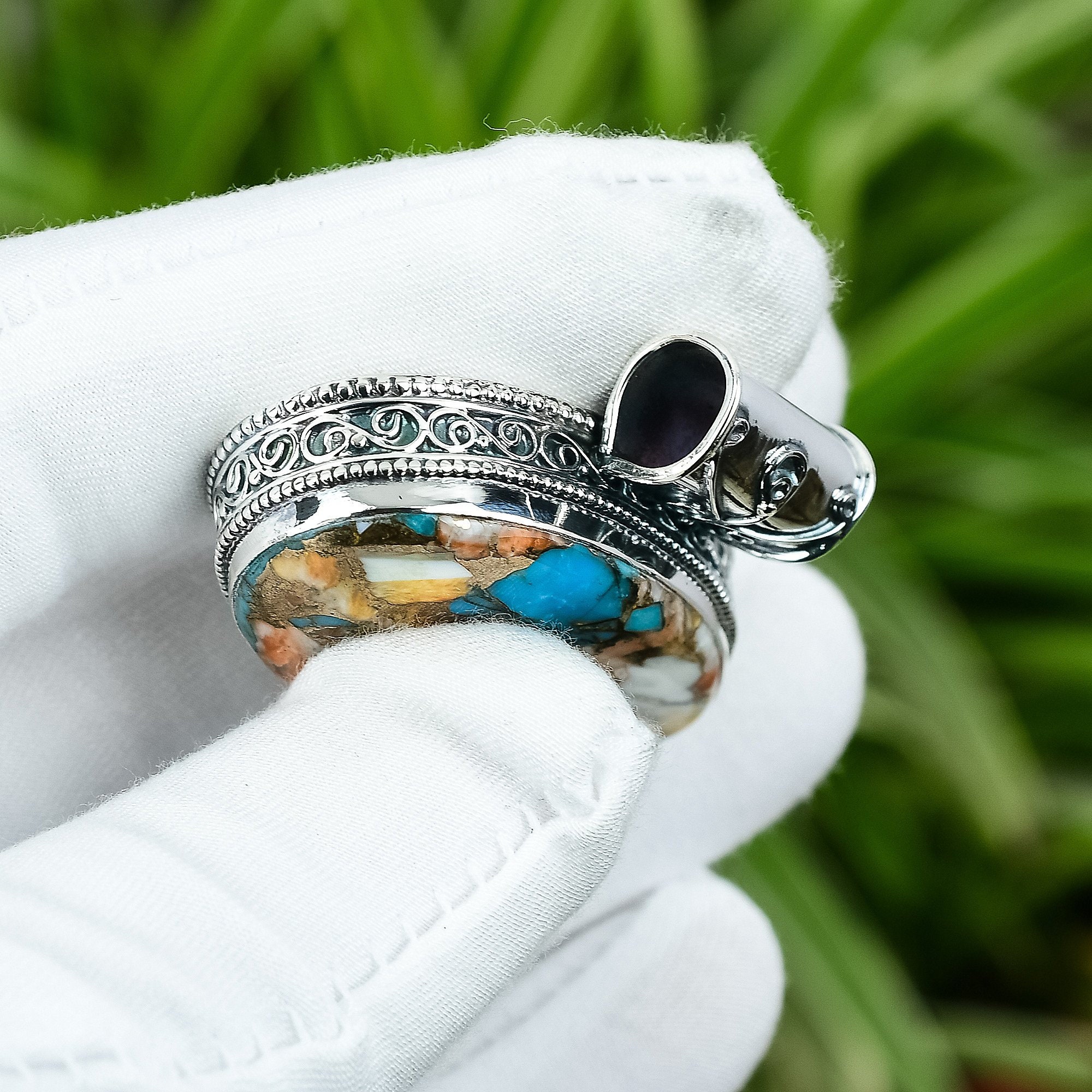 Handmade Spiny Oyster Copper Turquoise Pendant: 925 Sterling