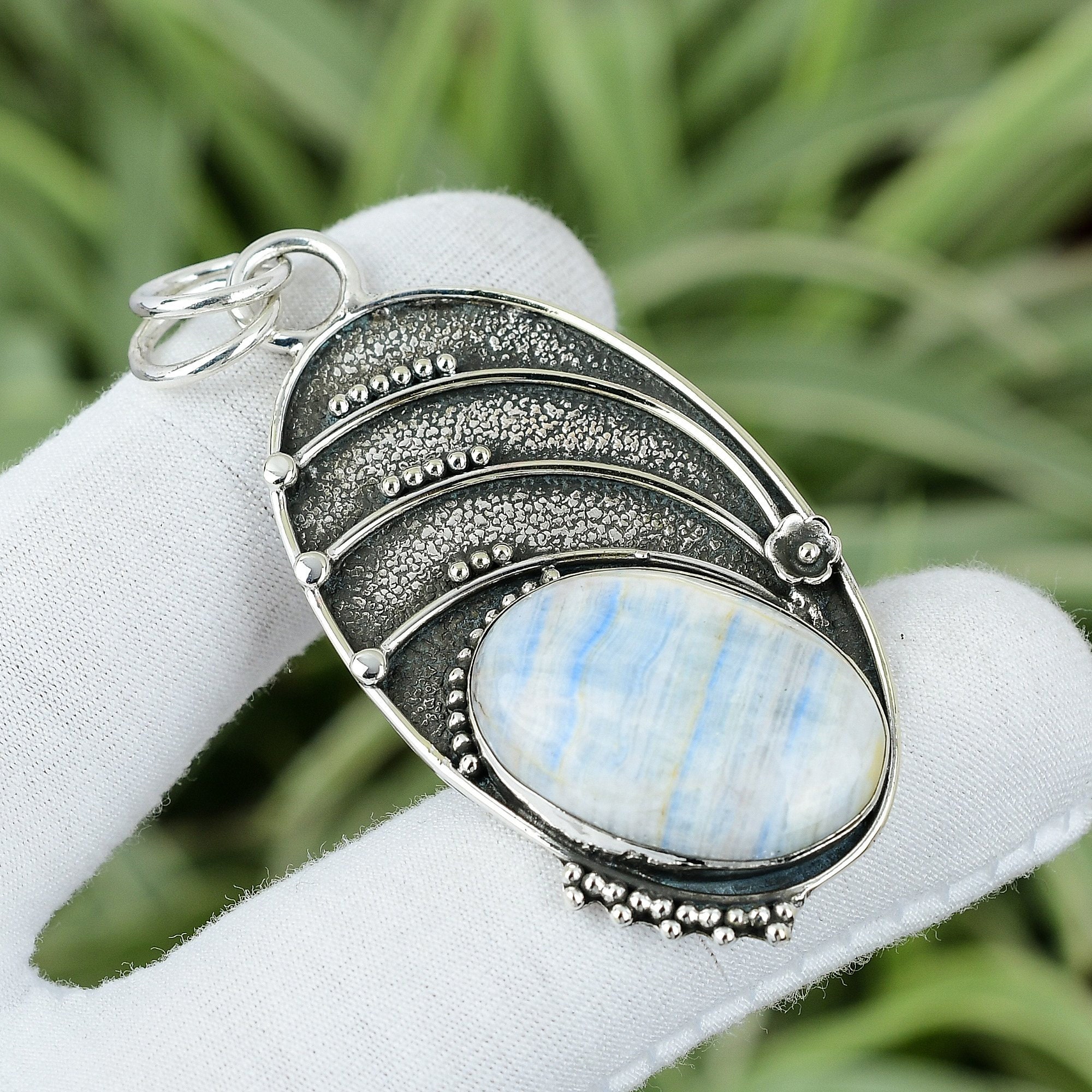 ブルーシーライト 925スターリングシルバーペンダント - ハンドメイド 