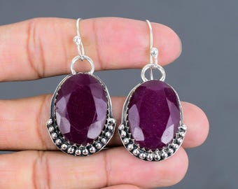 Boucles d'oreilles rubis du Cachemire à facettes : bijoux bohèmes faits main en argent sterling 925