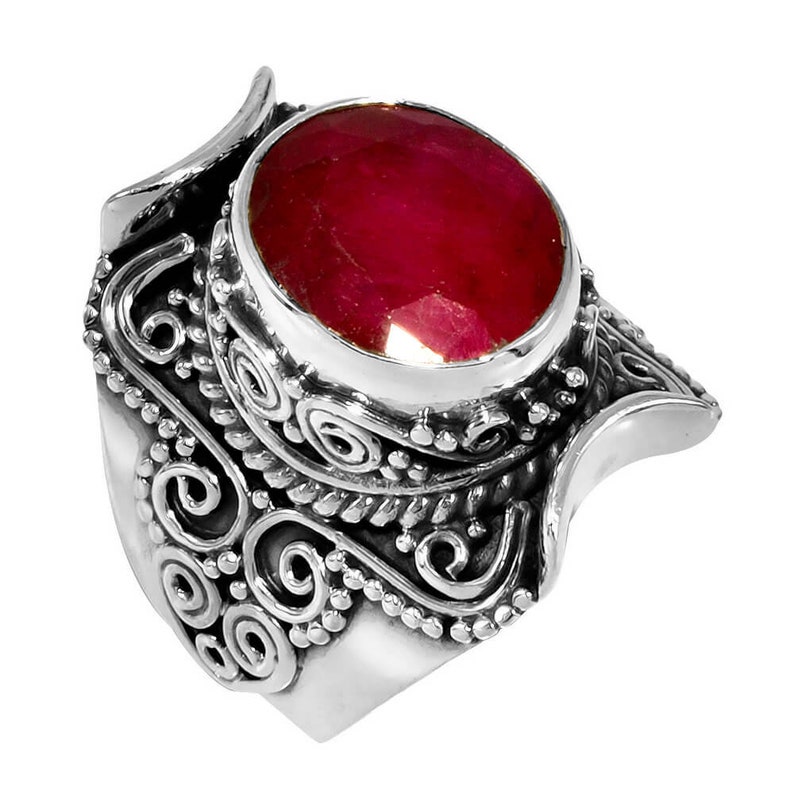 Faceted Kashmir Ruby Gemstone Statement Ring For Girls Fabulous Vintage Jewelry Natural Gemstone Handmade 925 Sterling Silver Ring Size 6.25