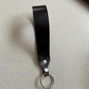 Wristlet keychain