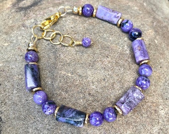 BRACELET CHAROITE avec or, réglable, perlé, pierre précieuse, amant pourpre, pierre naturelle, cristal de pierre précieuse