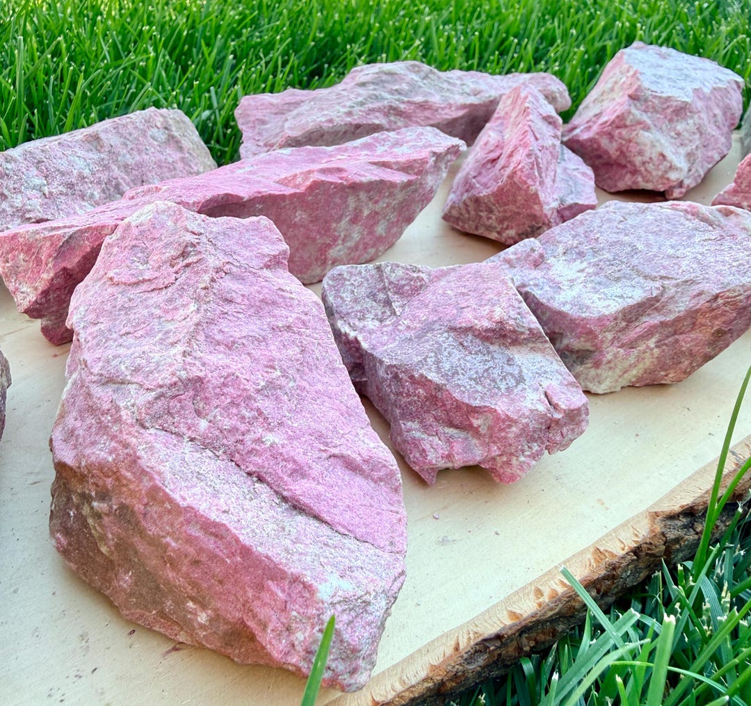 画材 Thulite genuine Lg RAW THULITE STONE Norway Gemstone, Choice, Natural Vibrant Pink
