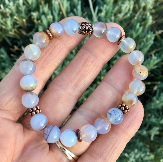 ブルーカルセドニーブレスレット ナミビア天然石、金色のマトリックス