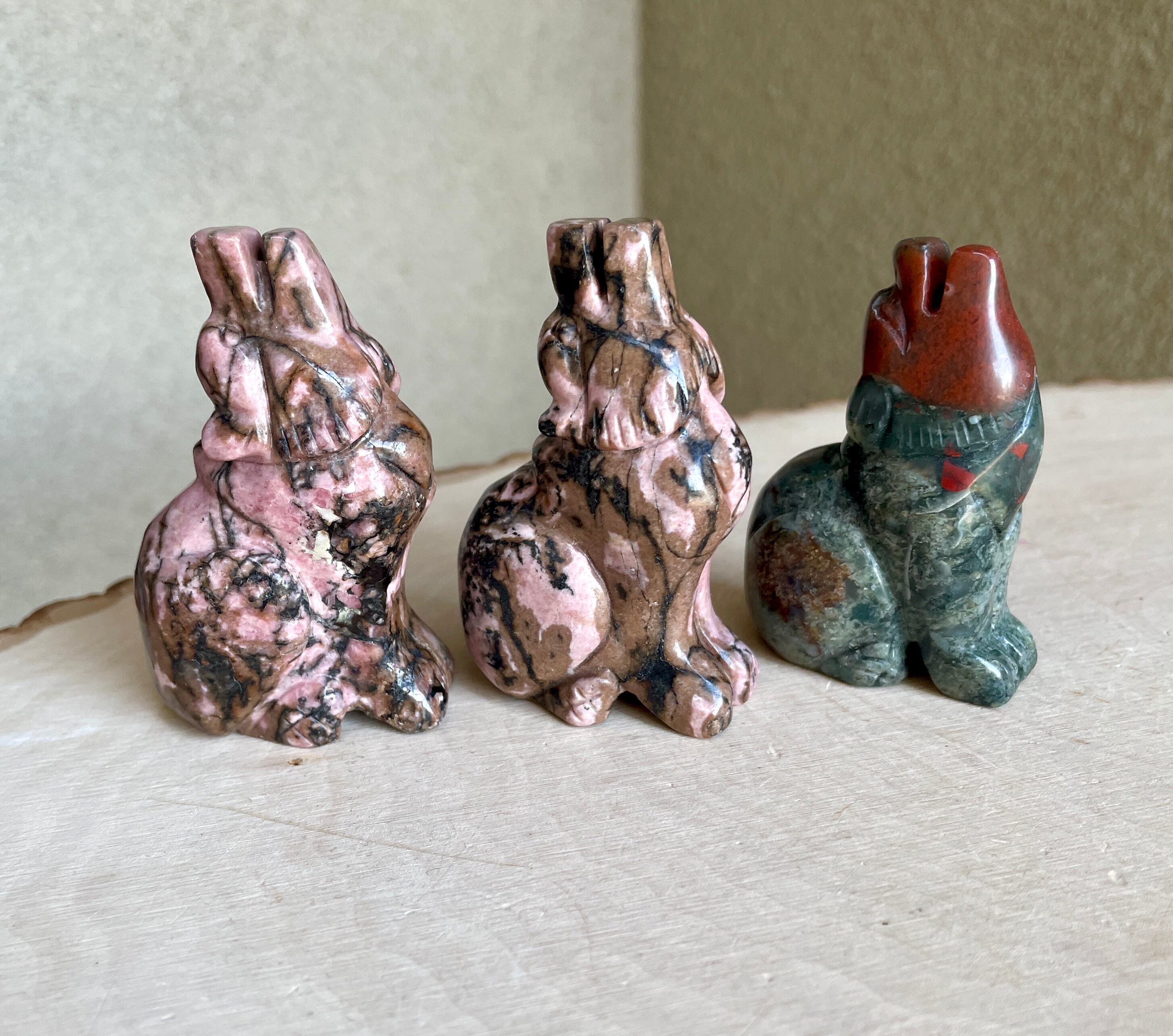 HOWLING WOLF STONE Carving Rhodonite or Dragon Blood Jasper Etsy