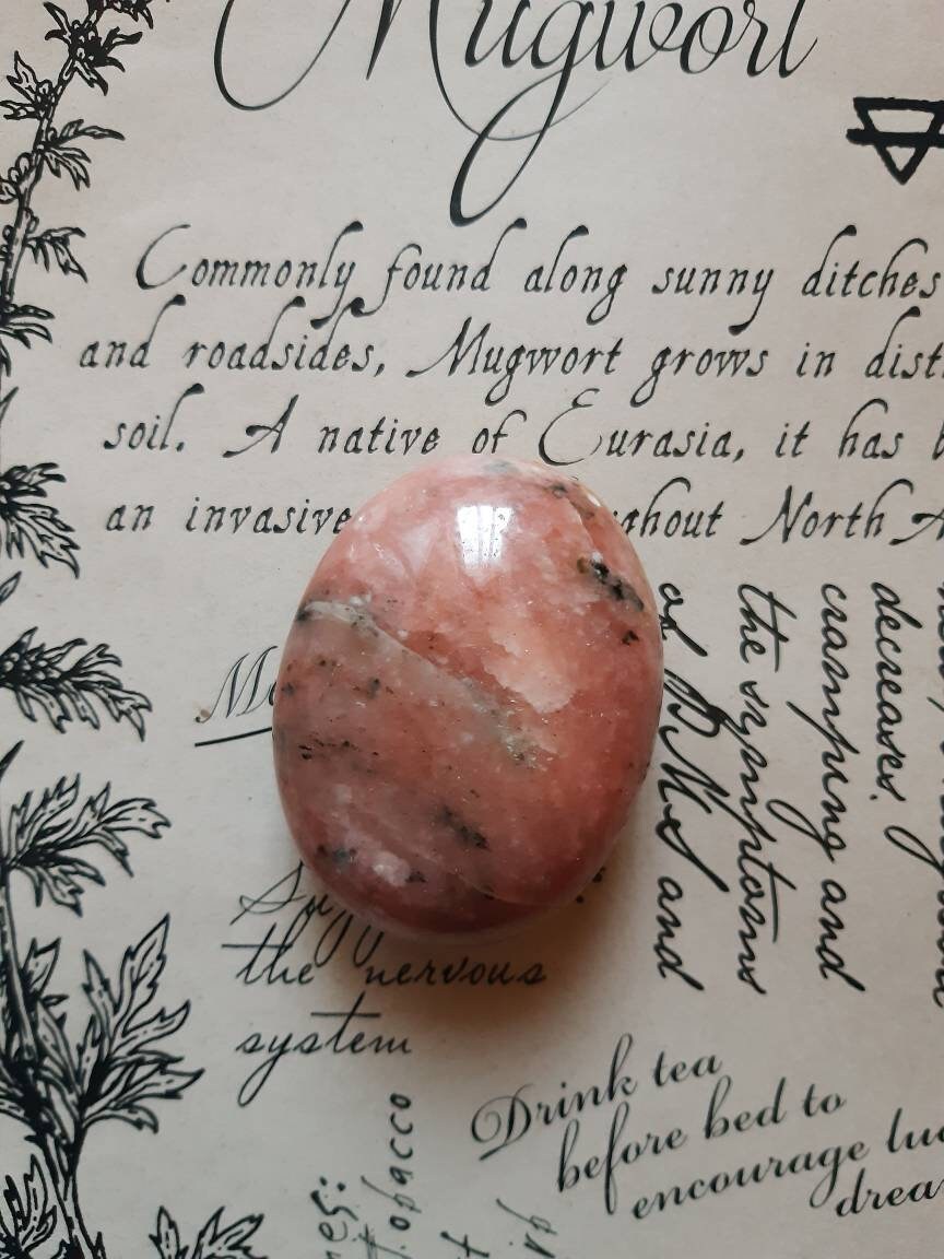 Galet en Calcite Orange , Pierre Pour Chakras Soin Énergétique Reiki . Origine Madagascar.