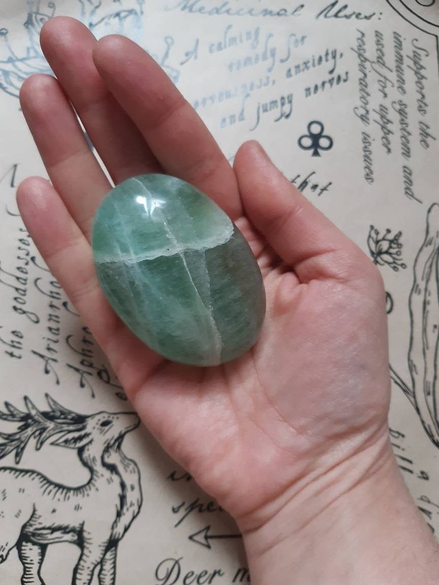 Galet Fluorite Verte en Pierre Naturelle Pour Lithothérapie , Reiki , Chakras et Soin Énergétique ,