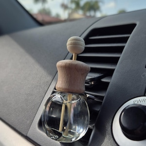 Car Diffuser: Clip Air Freshener