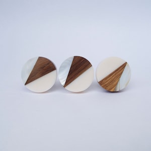 Geo Knob in Snow White - Round Geometric Mother of Pearl - Drawer Knob, Dresser Knob, Cabinet Knobs and Pulls Unique Decorative Pull Handle