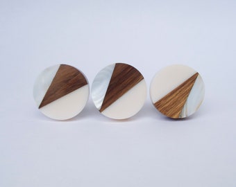 Geo Knob in Snow White - Round Geometric Mother of Pearl - Drawer Knob, Dresser Knob, Cabinet Knobs and Pulls Unique Decorative Pull Handle