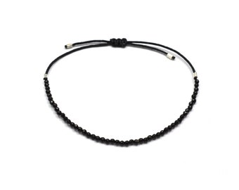 Armband schwarz aus facettierten Onyx Perlen und 925 Sterling Silber