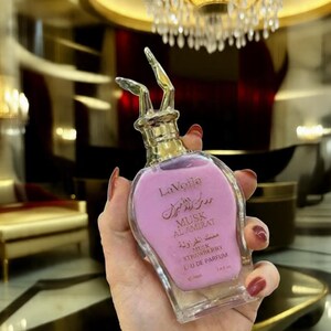 Juicy Strawberry Musk Fragrance Refreshing strawberry musk spray Sweet Fruity Musk Scent Alluring Sweet Berry Musk Perfume Gift for her Musk