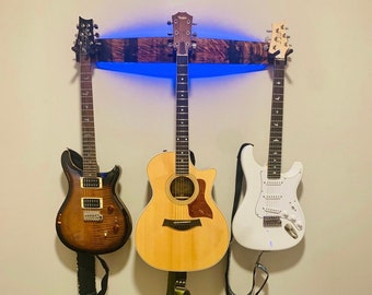 Soporte para guitarra retroiluminado Whiskey Barrel Stave 3 / colgador de guitarra / soporte de pared para instrumentos para acústico, eléctrico, bajo, ukelele y banjo