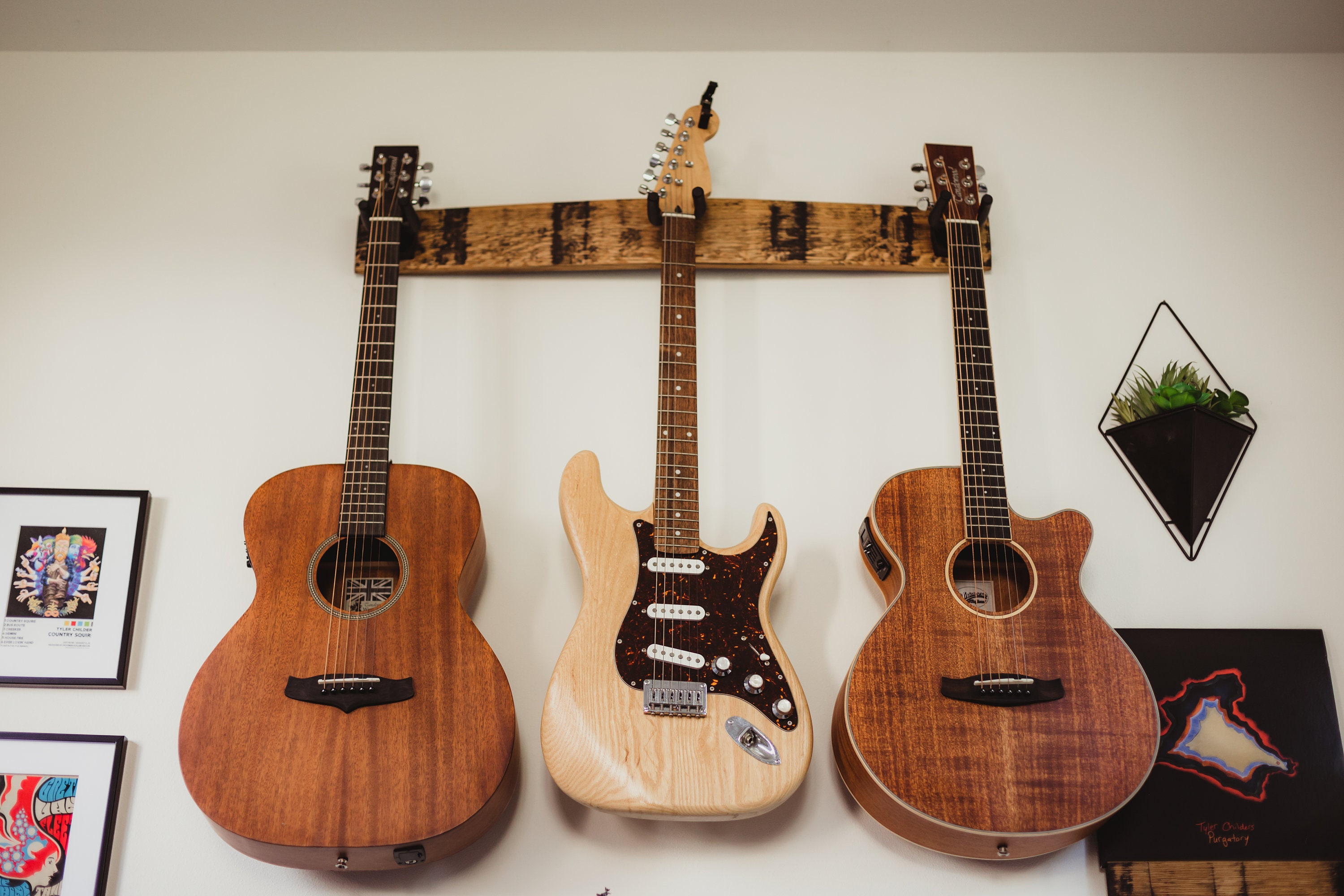 Poplar Off Old Barn, Guitar Wall Mount, Guitar Hanger, Guitar Stand, Guitar  Pick