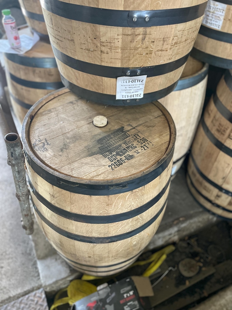 Bourbon Barrel Head, Whiskey Barrel Lid, 20" Round, Whiskey Barrel Parts For DIY Lid With Bung Hole