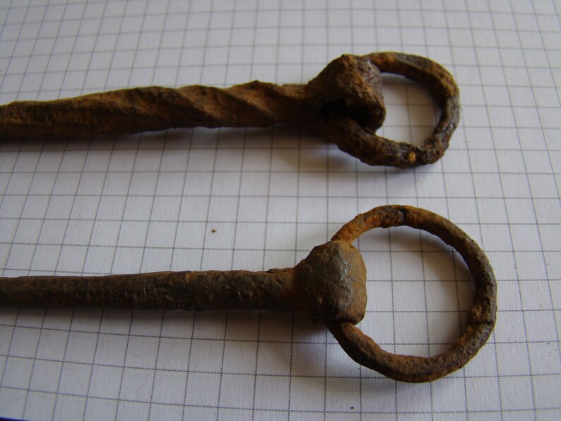 Two Vikings single-toothed hiking fork 2