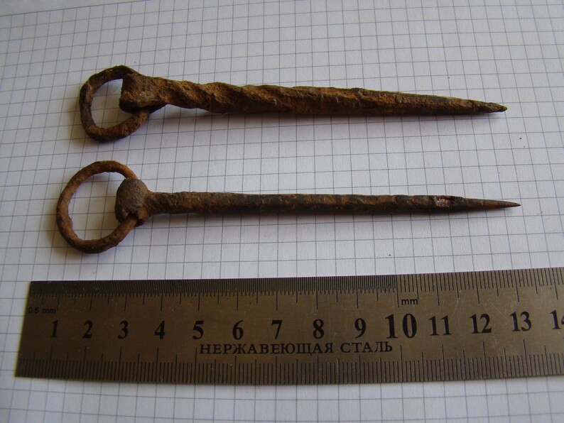 Two Vikings single-toothed hiking fork 2