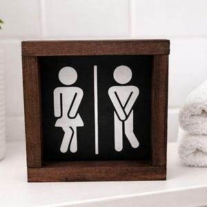 Mini letrero de madera para baño, divertido baile para ir al baño, bandeja escalonada para hombre y mujer.