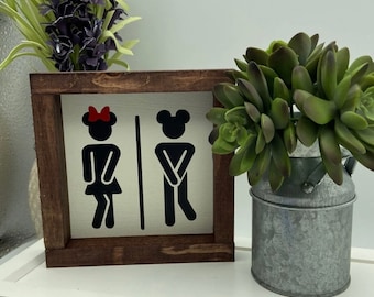 Disney Mickey Mouse mini wood sign