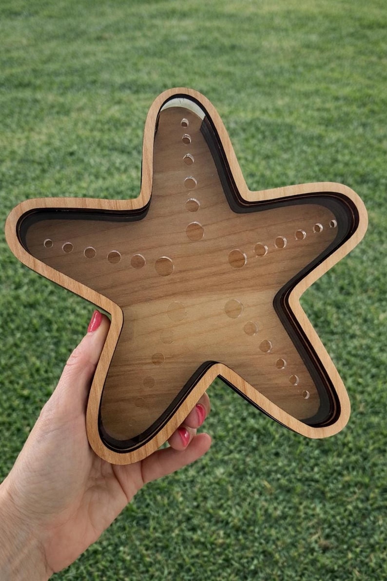 Erinnerungsbox im Küstenstil, Seestern-Design mit Walnussrahmen für Strandmuscheln Birch with holes