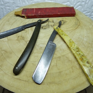 Straight Razor, razor, Vintage razor, Antique razor, antique Barber tool,  Gift for Men, Handmade Straight Razor, Old Shaving Razor
