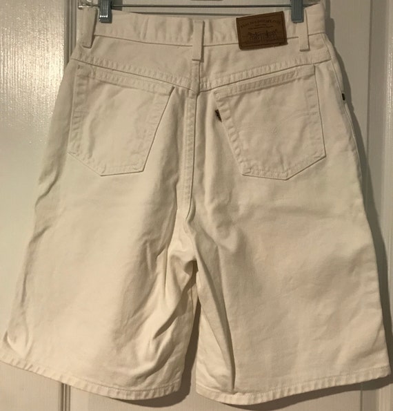 Mom Shorts White Size 6 Original Levi's 