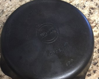 Vintage Griswold #6 cast iron pan