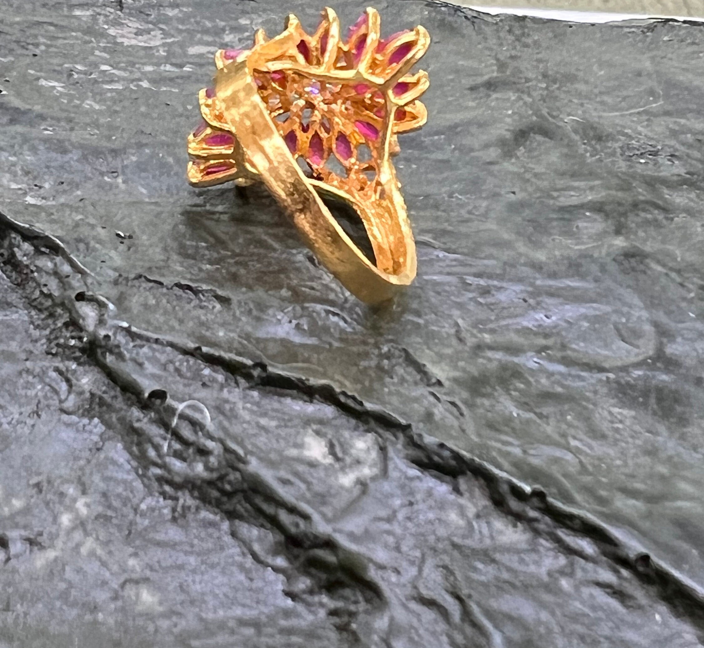1960s Vintage Henry Dankner Diamond Brooch Pin 18K Yellow Gold