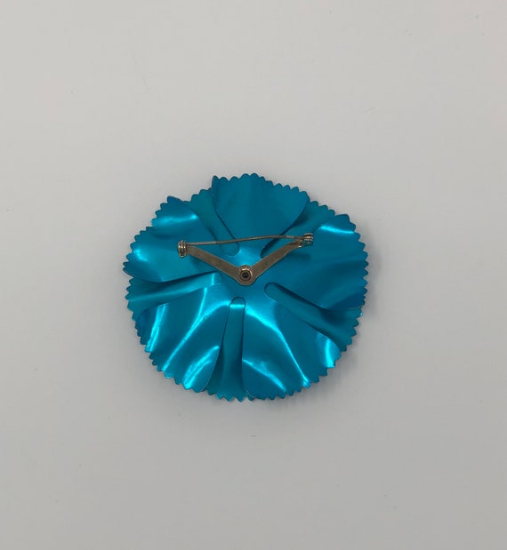 Vintage Blue Metal Flower Brooch with Pearls - image 2