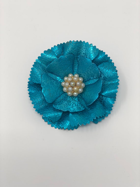 Vintage Blue Metal Flower Brooch with Pearls - image 1